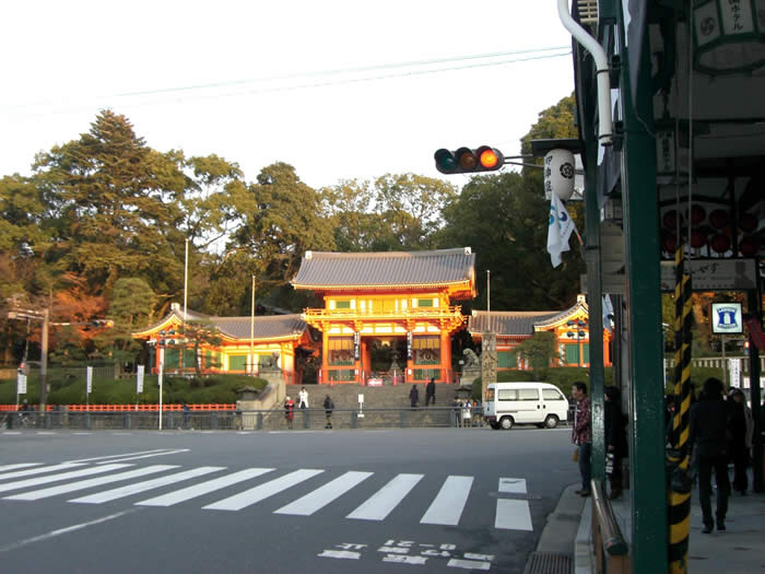 改修後の八坂神社