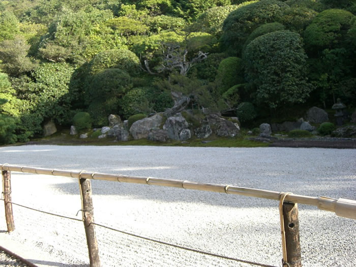 南禅寺鶴亀の庭園